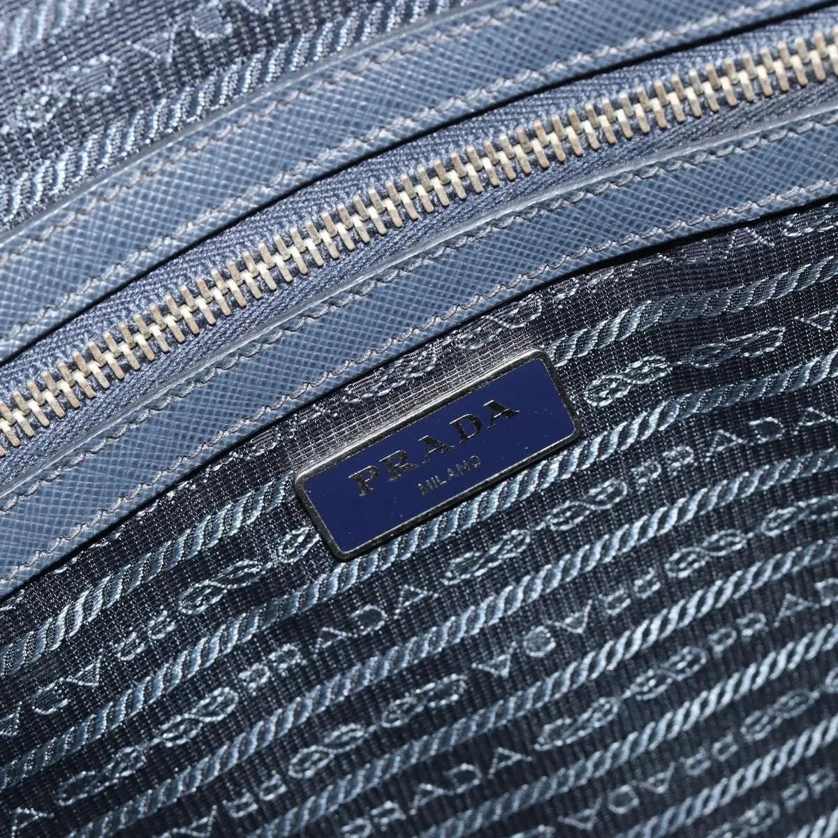 Prada Zip Around - Brandsamsara