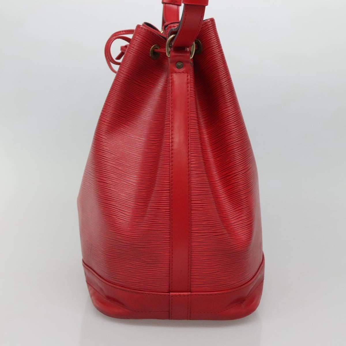Louis Vuitton Noe Handbag Epi leather, RED, LEATHER, Handbag