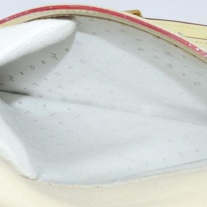 Louis Vuitton Suhali L'Essentiel Handbag Leather, WHITE, LEATHER, Shoulder bag