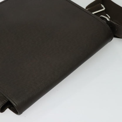 Louis Vuitton Andrei Messenger Bag Taiga Leather, BROWN, LEATHER, Shoulder bag