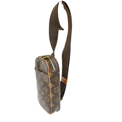 Louis Vuitton Pochette Gange Monogram Canvas, BROWN, CANVAS, Clutche & pouche