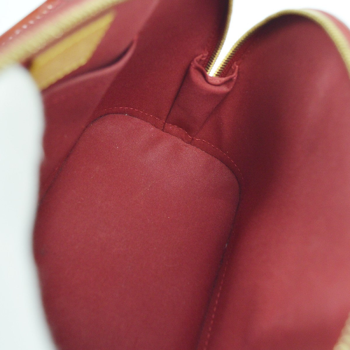 Louis Vuitton Alma Handbag Monogram Vernis, RED, PATENT_LEATHER, Handbag