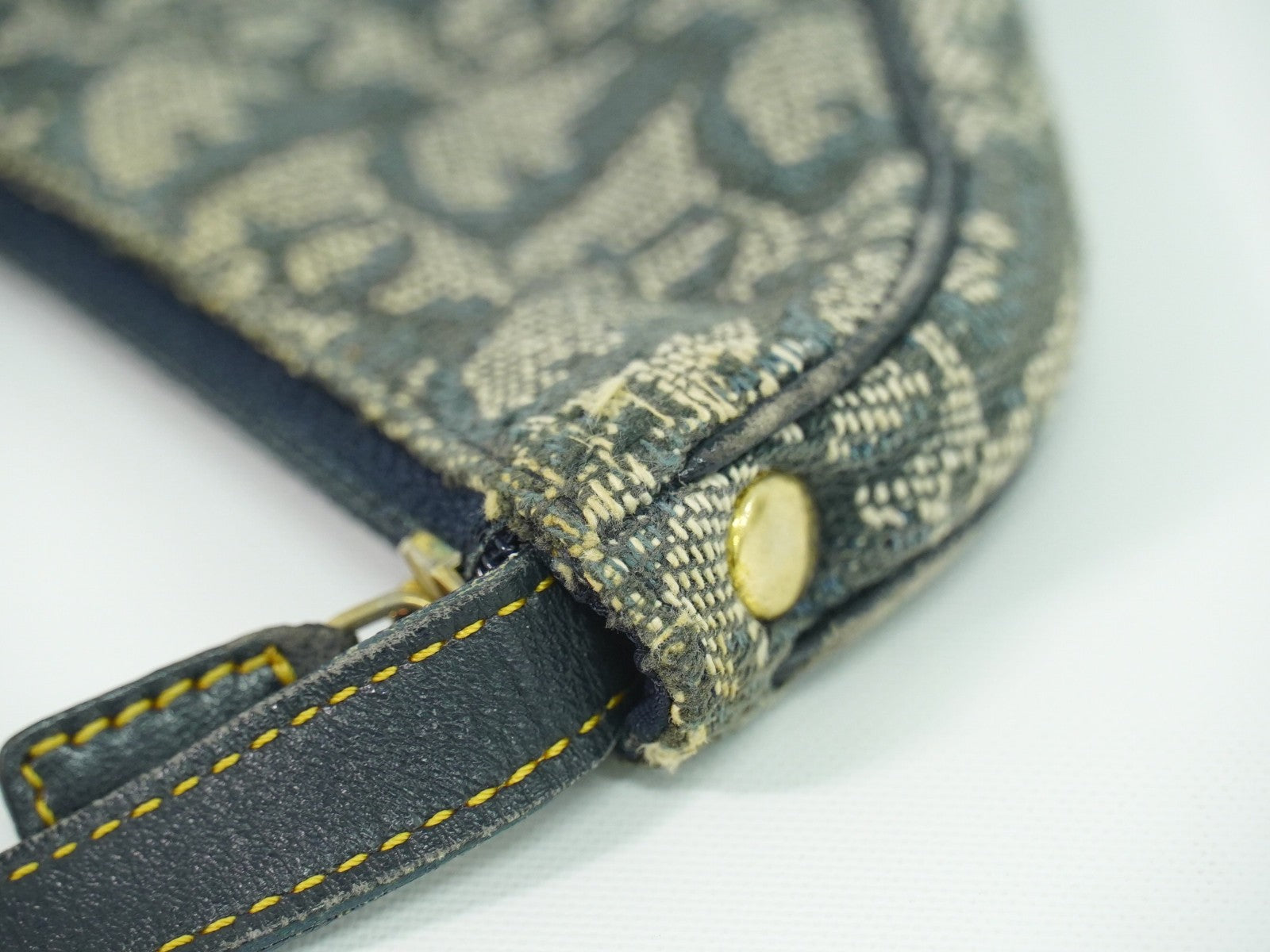 Christian Dior Vintage Saddle Zip Coin Purse Diorissimo Canvas, NAVY, CANVAS, Clutche & pouche