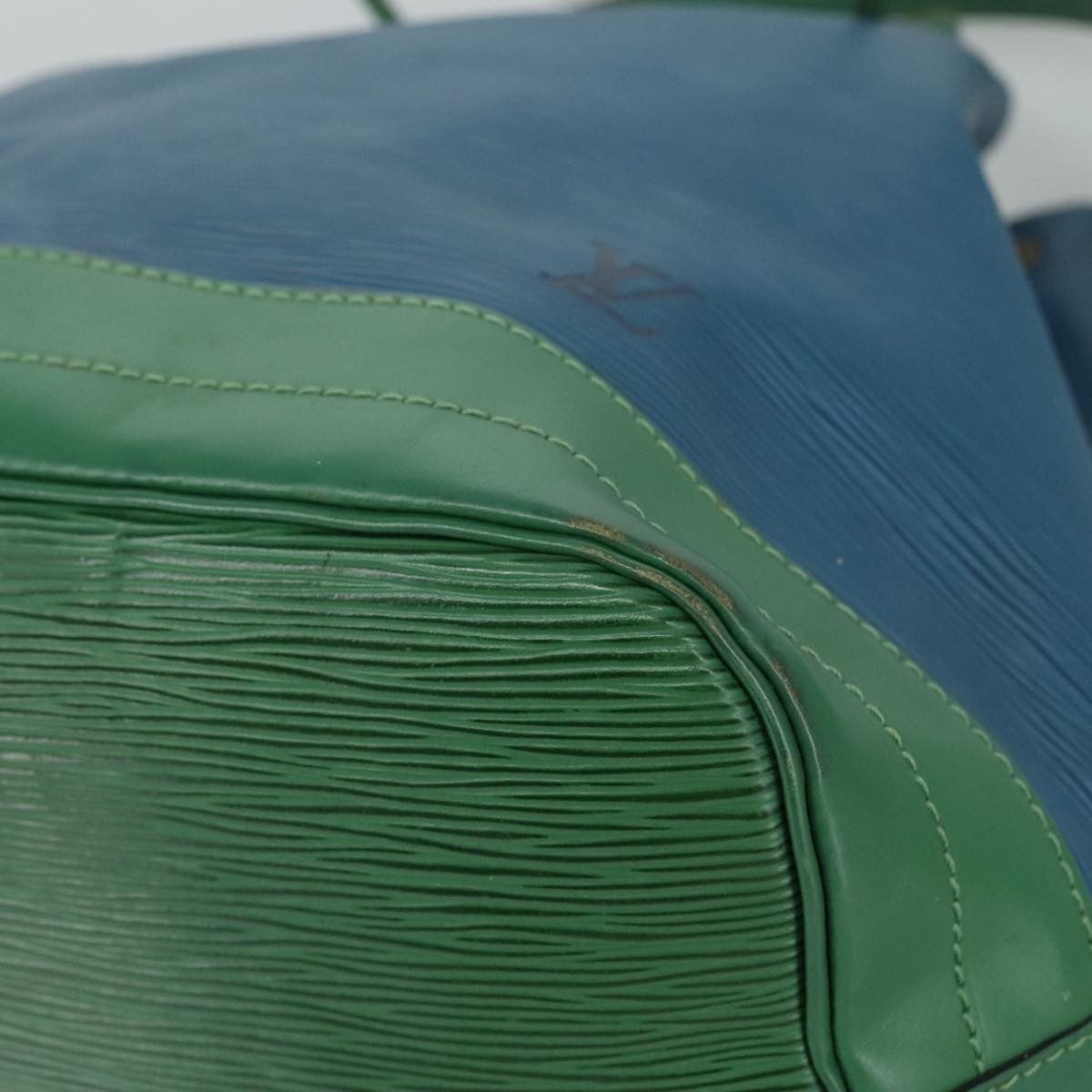 Louis Vuitton Bicolor Noe Handbag Epi Leather, BLUE, LEATHER, Shoulder bag