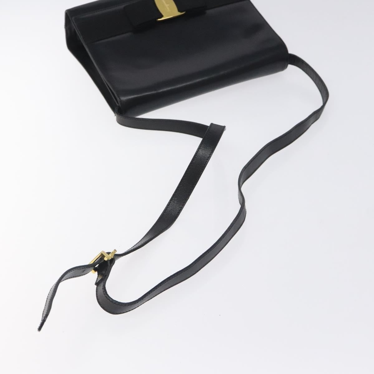 Salvatore Ferragamo Vara shoulder Bag Leather, Black, Leather, Shoulder Bag