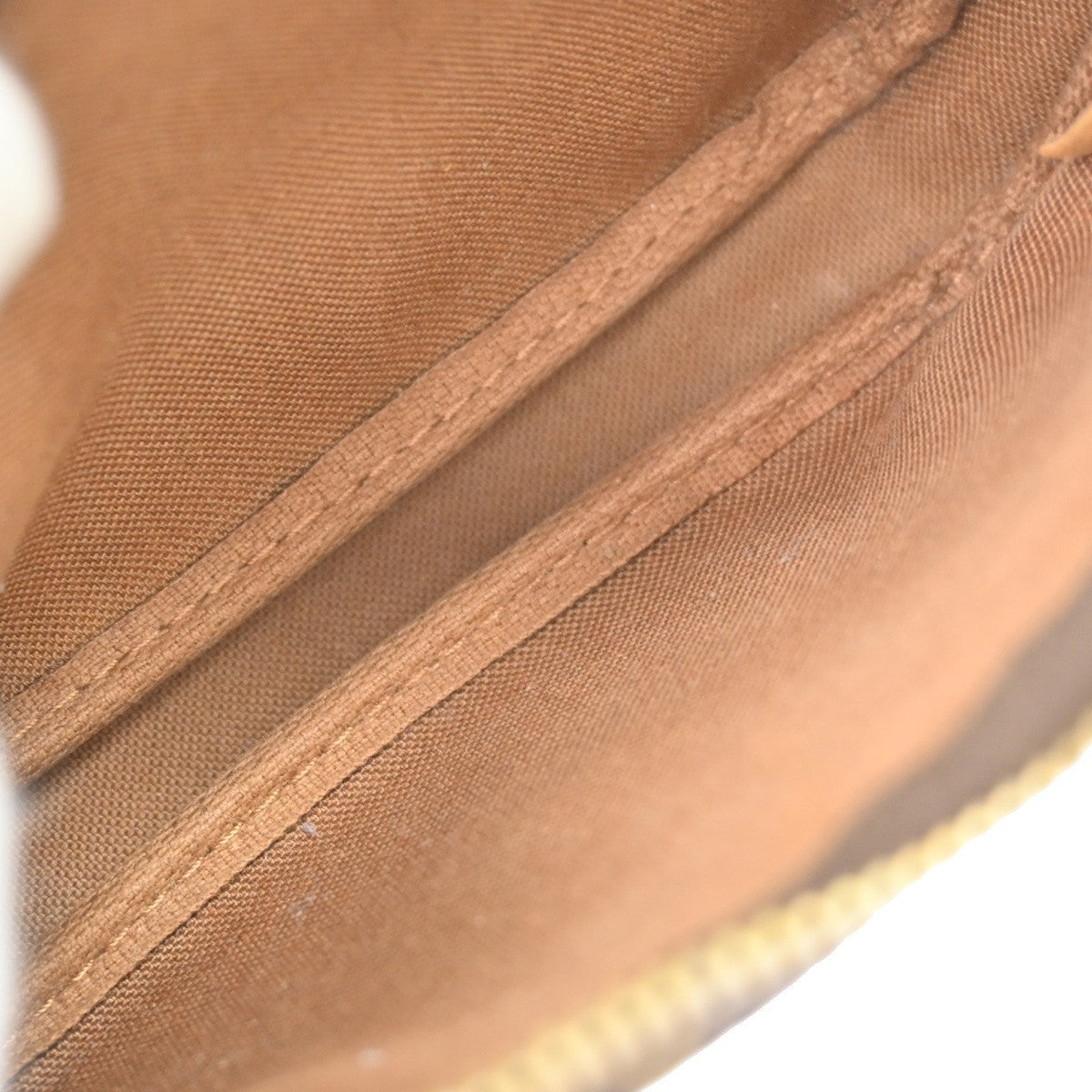 Louis Vuitton Mini pochette accessoires Canvas, Brown, Canvas, Clutch