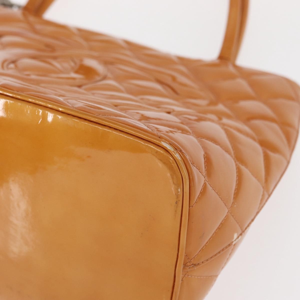 Chanel Medallion Tote Quilted Patent, BEIGE, PATENT_LEATHER, Tote bag