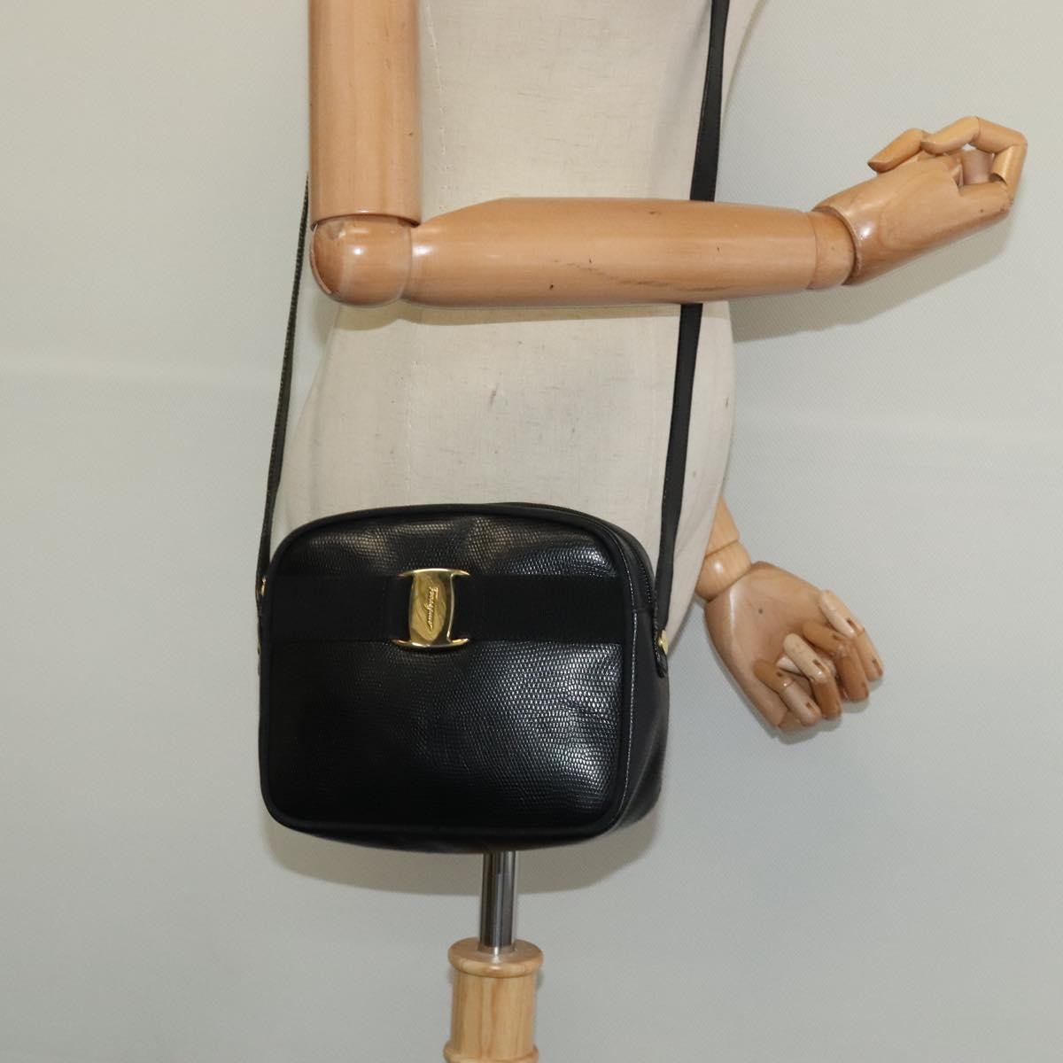 Salvatore Ferragamo Vala Shoulder Bag Leather, BLACK, LEATHER, Shoulder bag