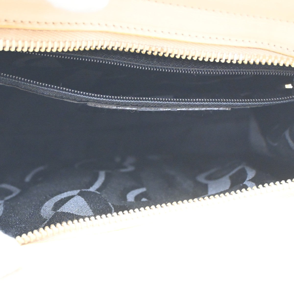 Salvatore Ferragamo Vara shoulder Bag Leather, Beige, Leather, Shoulder Bag