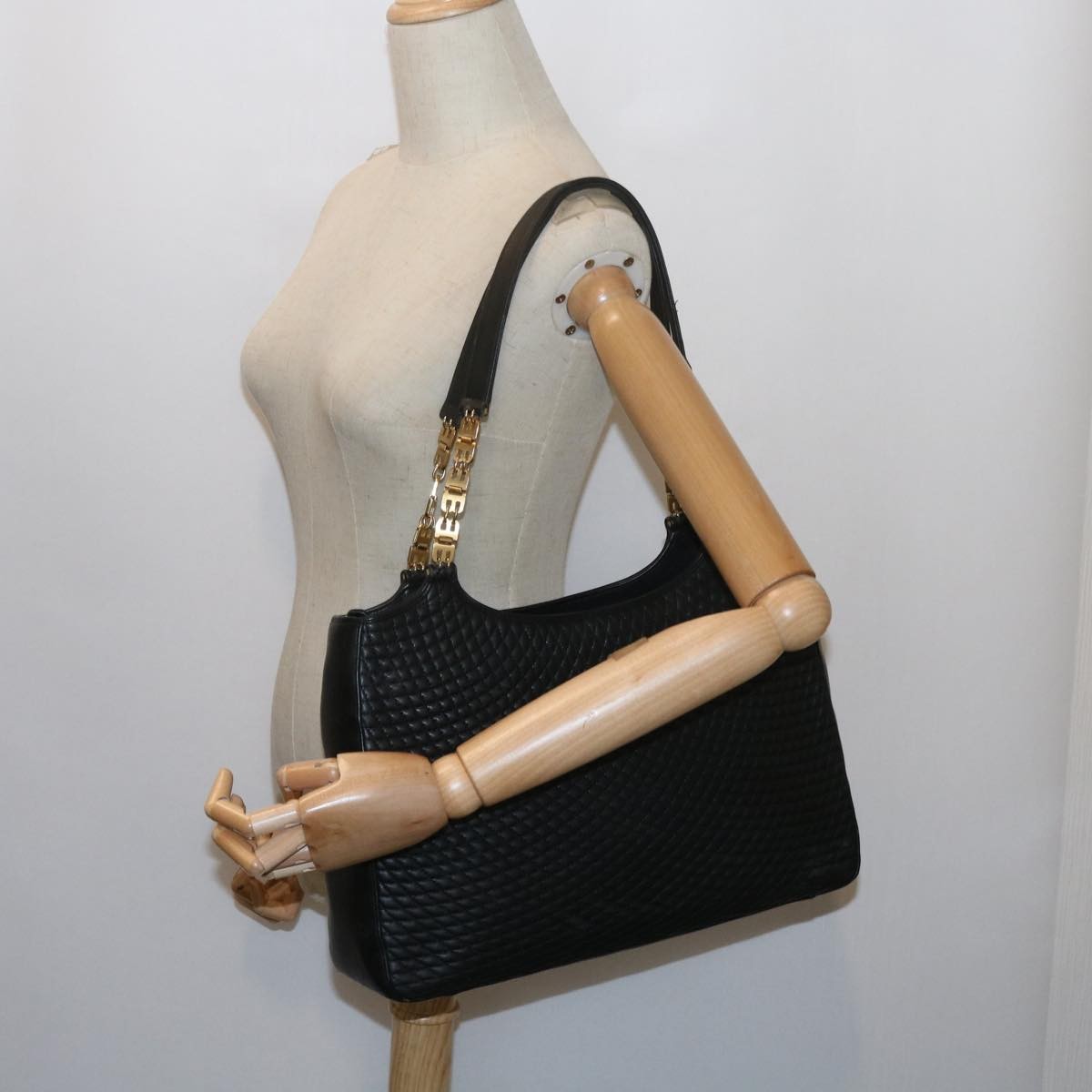 Bally Vintage Chain Shoulder Bag Quilted Leather, BLACK, LEATHER, Tote bag