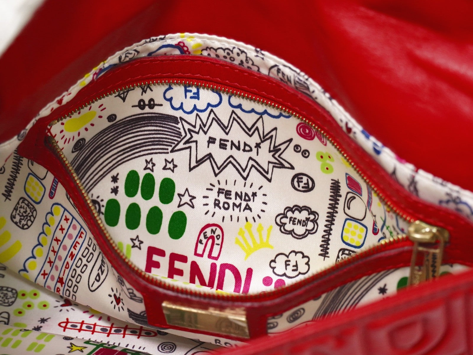 Fendi Mamma baguette Leather, Red, Leather, Handbag