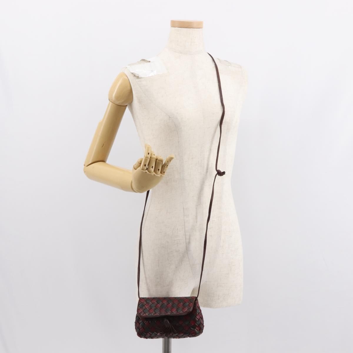 Bottega Veneta Intrecciato Clutch bag Calfskin, RED, LEATHER, Clutche & pouche