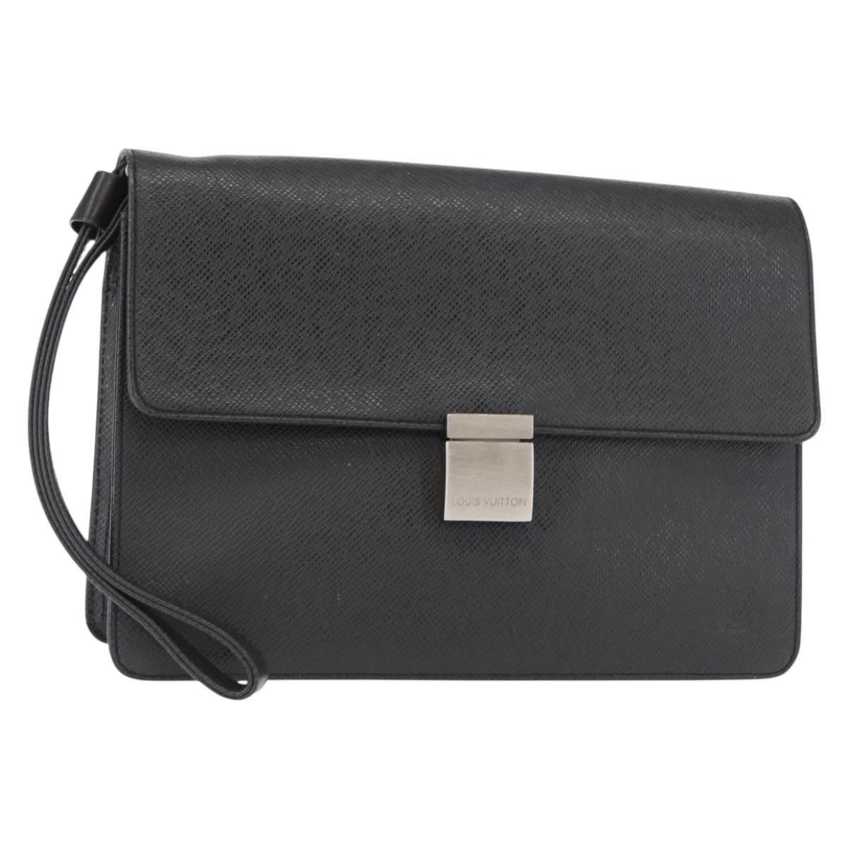 Louis Vuitton Selenga Pochette Taiga Leather, GRAY, LEATHER, Clutche & pouche