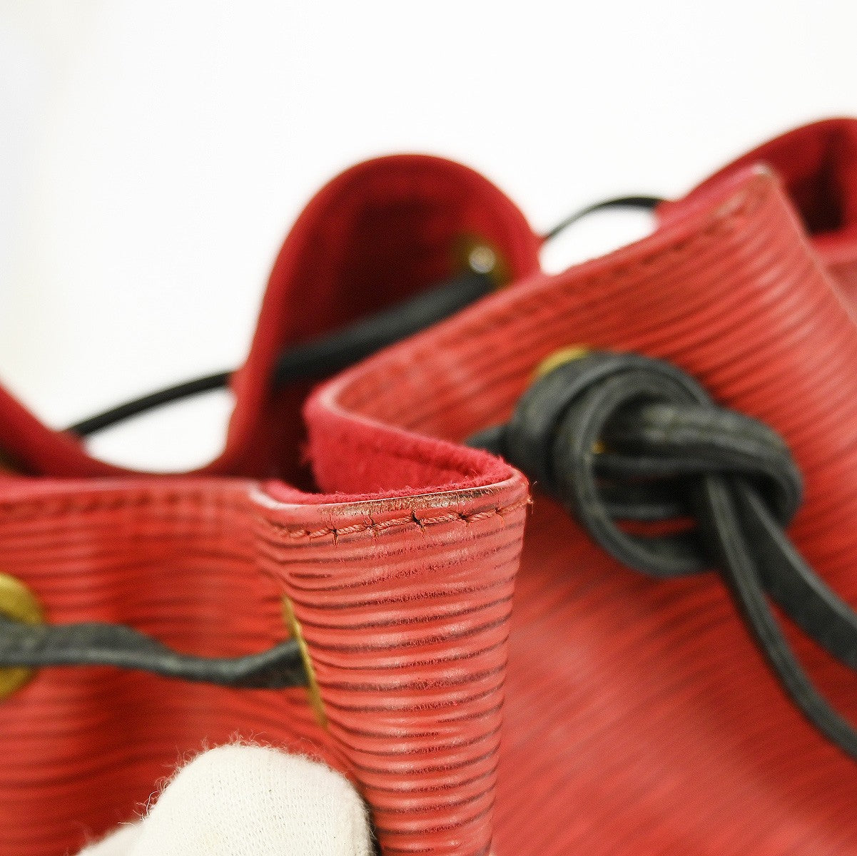 Louis Vuitton Bicolor Petit Noe Handbag Epi Leather, RED, LEATHER, Shoulder bag