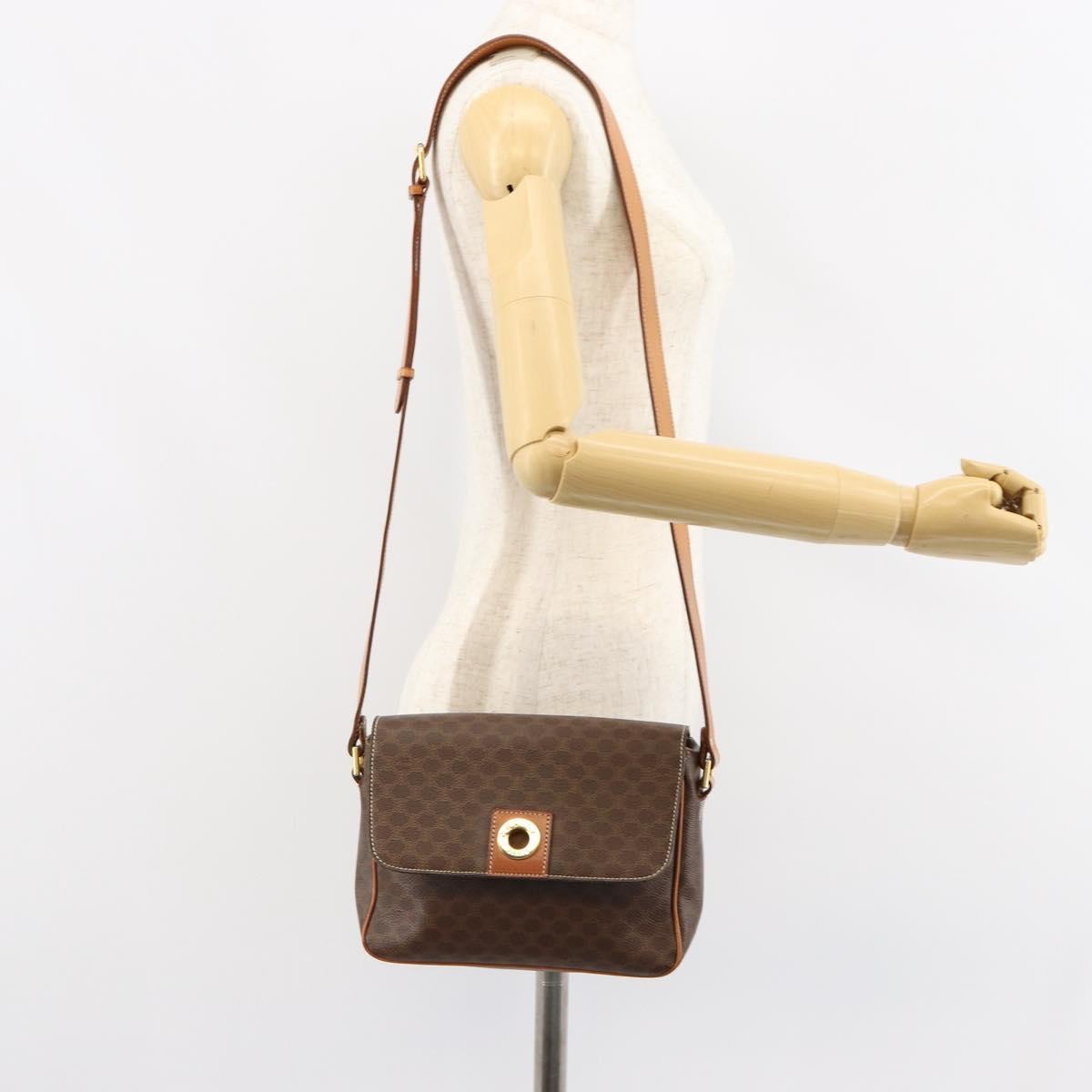 Celine Vintage Macadam Circle Logo Shoulder Bag Canvas and Leather, BROWN, CANVAS, Shoulder bag