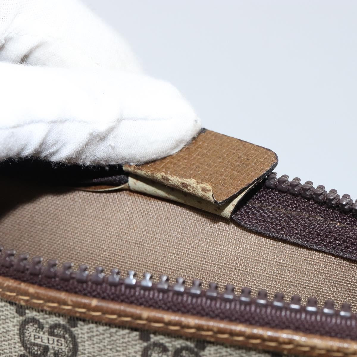 Gucci Zip Pouch GG Canvas, BEIGE, CANVAS, Clutche & pouche