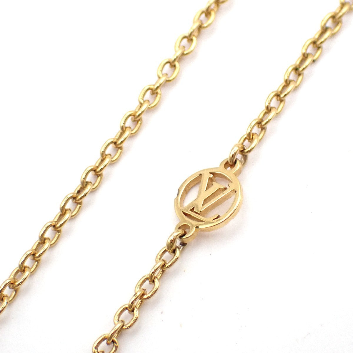 Louis Vuitton Essential V Necklace Metal, GOLD, GOLD_PLATED, Necklace