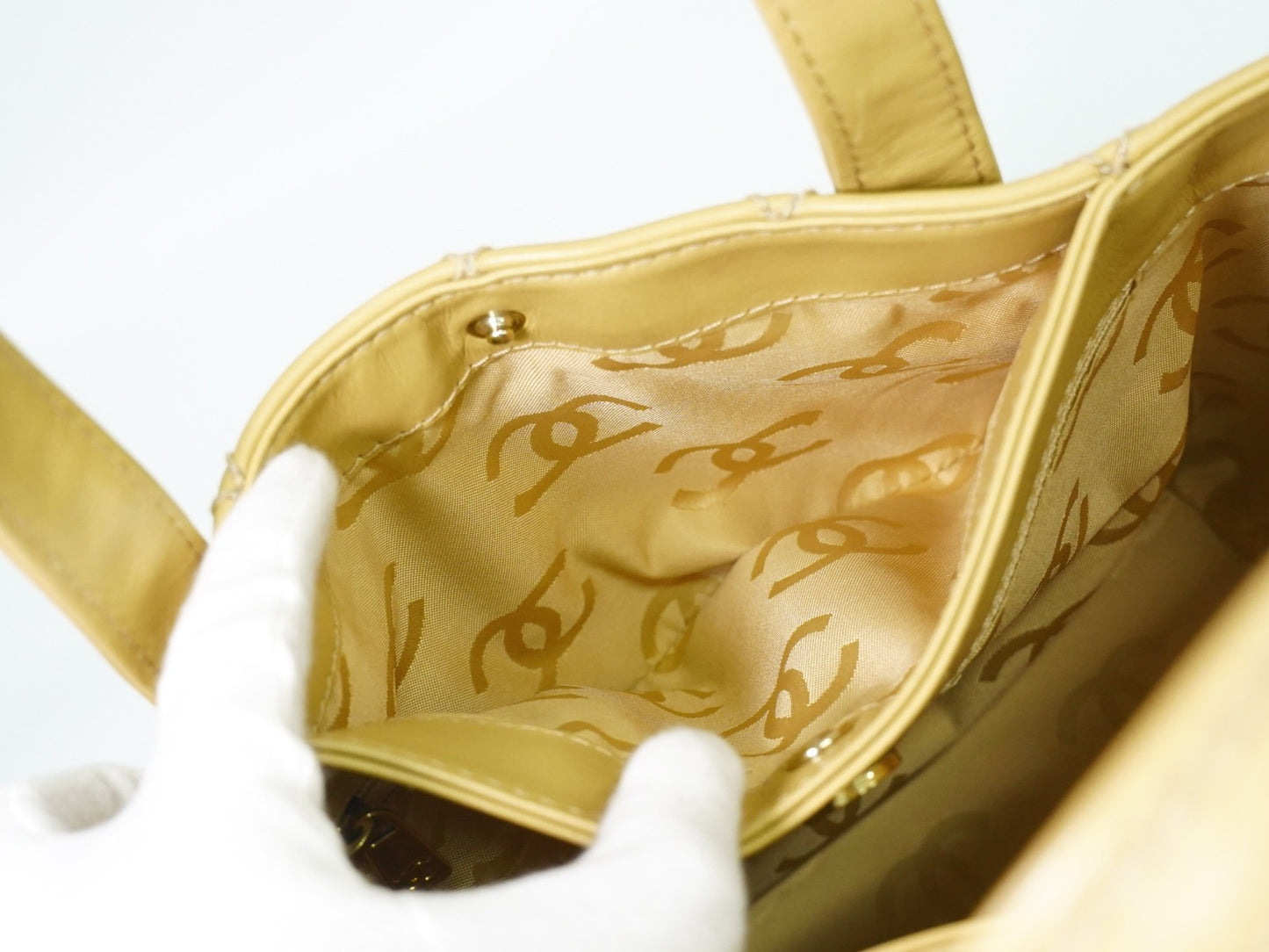 Chanel Surpique Tote Quilted Leather, BEIGE, LEATHER, Tote bag