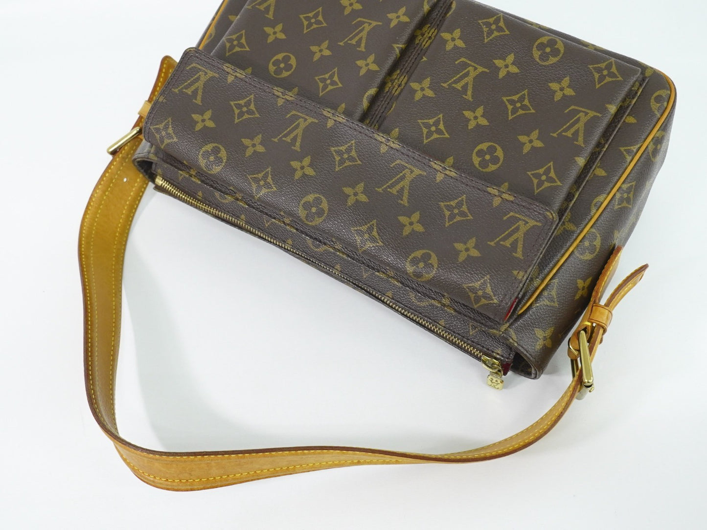 Louis Vuitton Viva Cite Handbag Monogram Canvas, BROWN, CANVAS, Shoulder bag