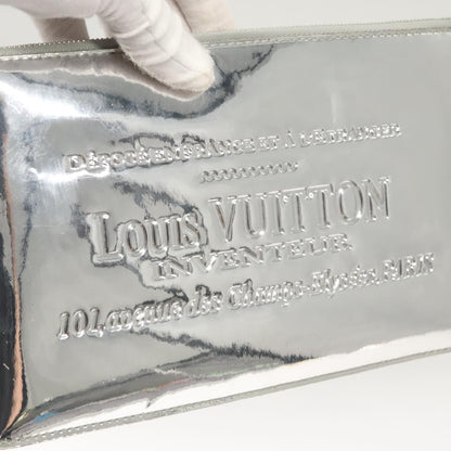 Louis Vuitton Pochette Plate Monogram mirror, SILVER, PATENT_LEATHER, Clutche & pouche