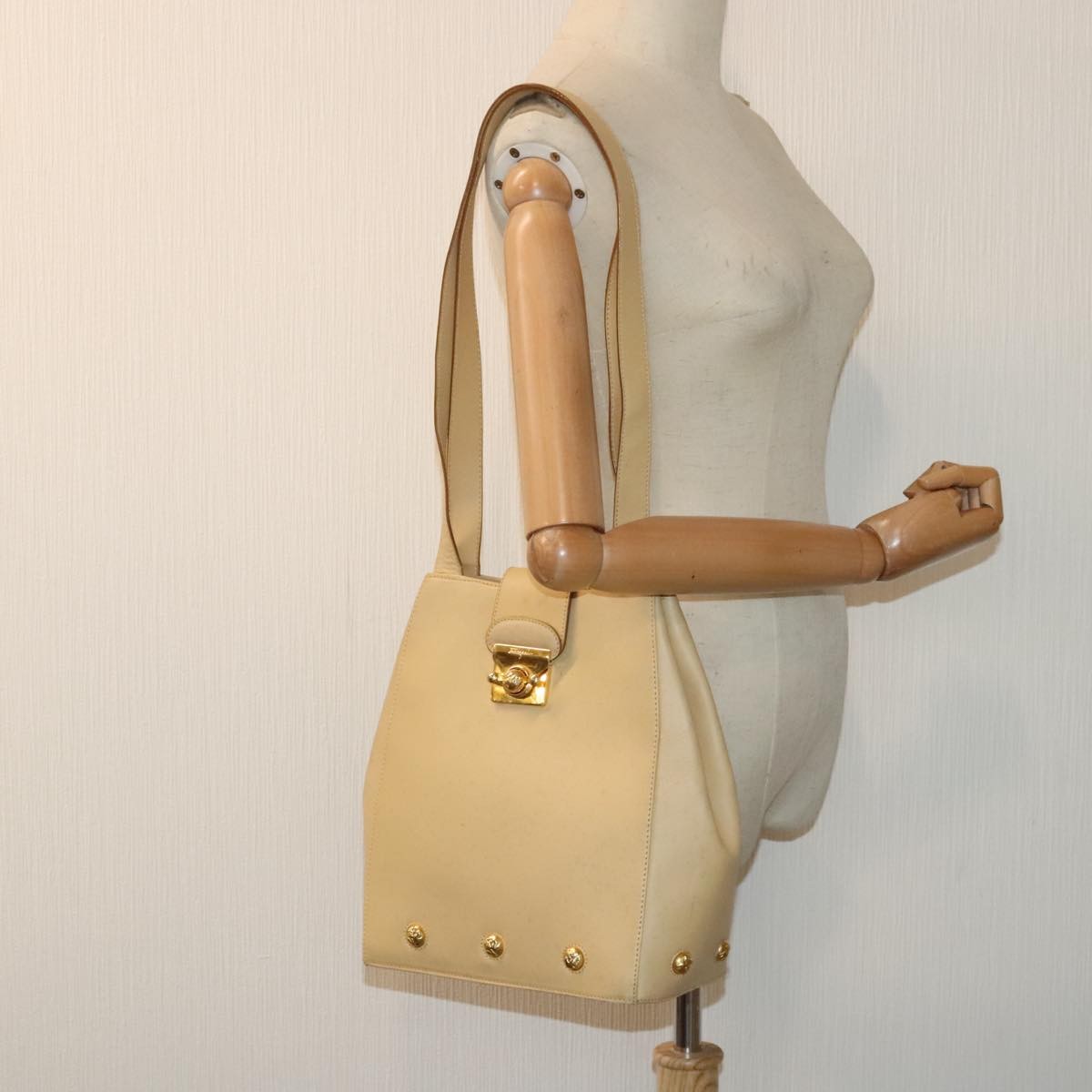 Salvatore Ferragamo Vintage Shoulder Bag Leather, BEIGE, LEATHER, Shoulder bag