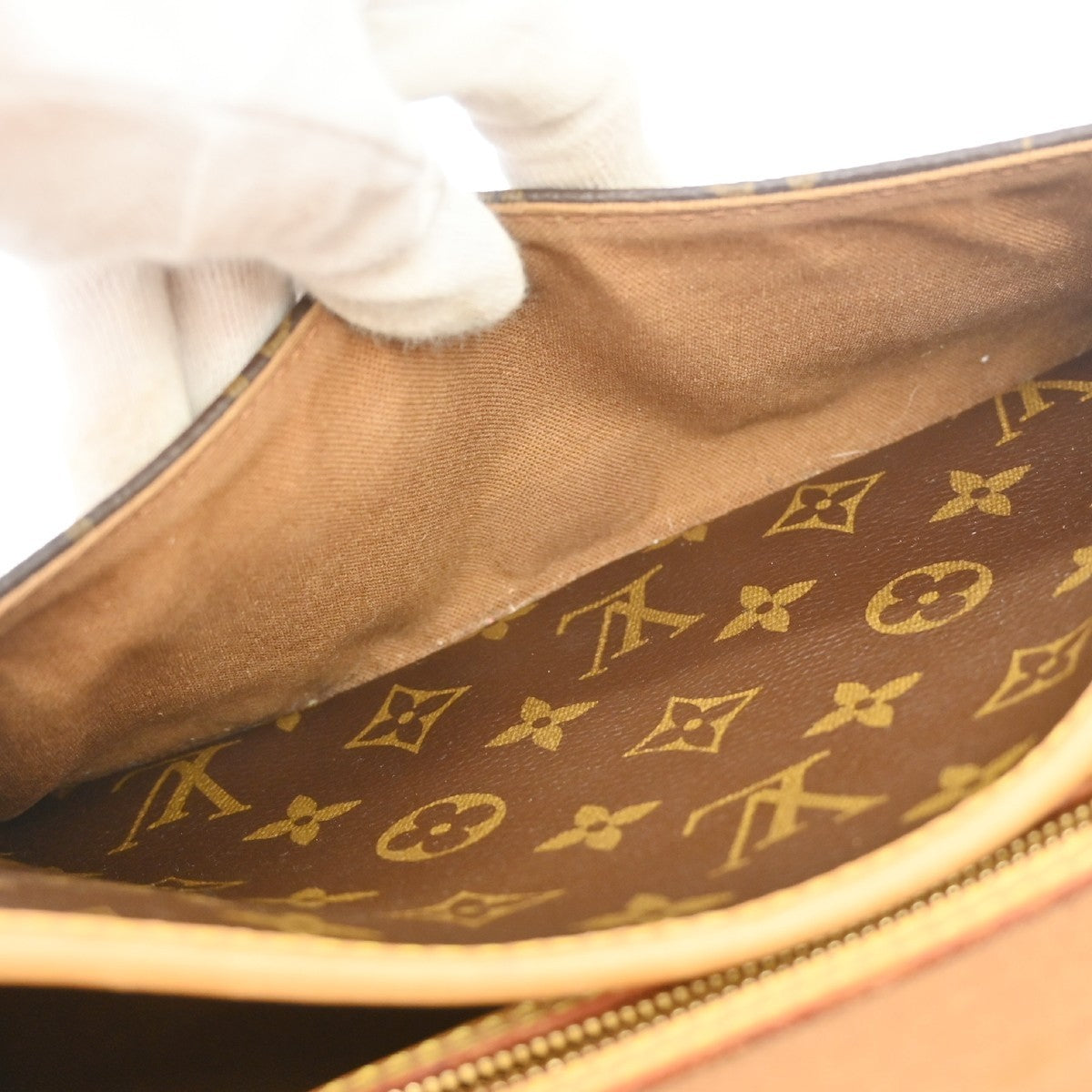 Louis Vuitton Sologne Handbag Monogram Canvas, Brown, Canvas, Shoulder Bag