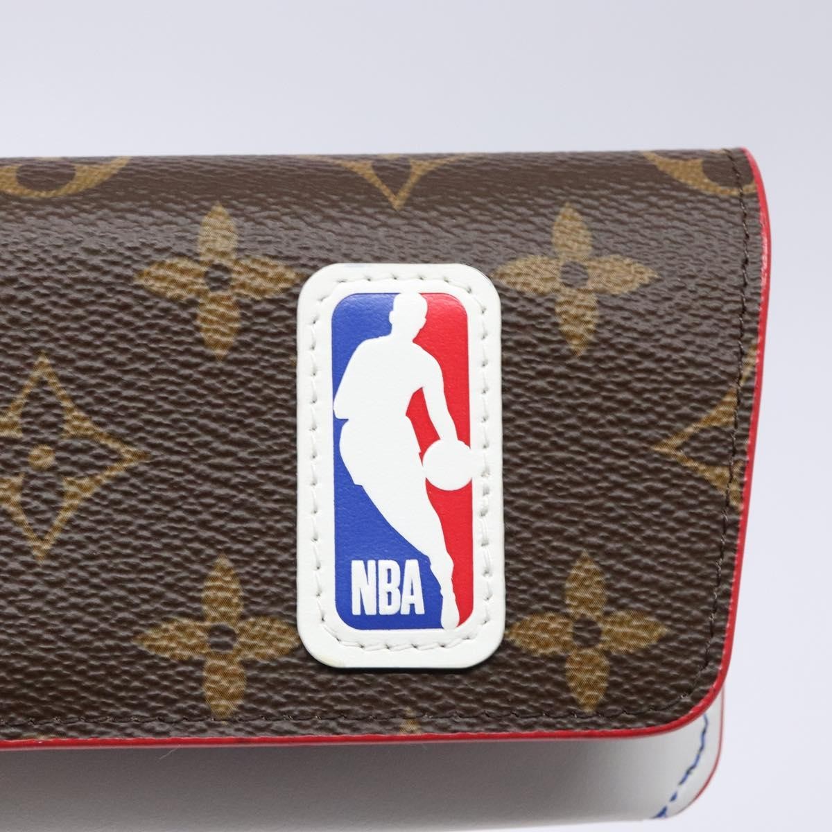 Louis Vuitton Nba Woody Glasses Case Monogram Canvas with Leather, MULTICOLOUR, CANVAS, Sunglasse