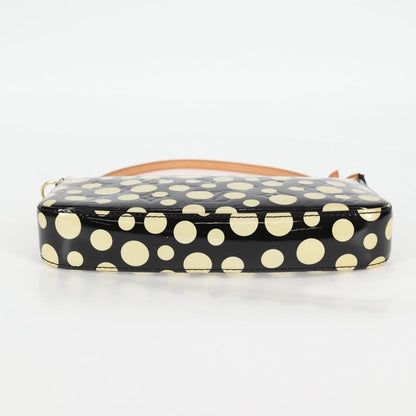 Louis Vuitton Pochette Accessoires Yayoi Kusama Painted Dots Monogram vernis, BLACK, PATENT_LEATHER, Clutche & pouche