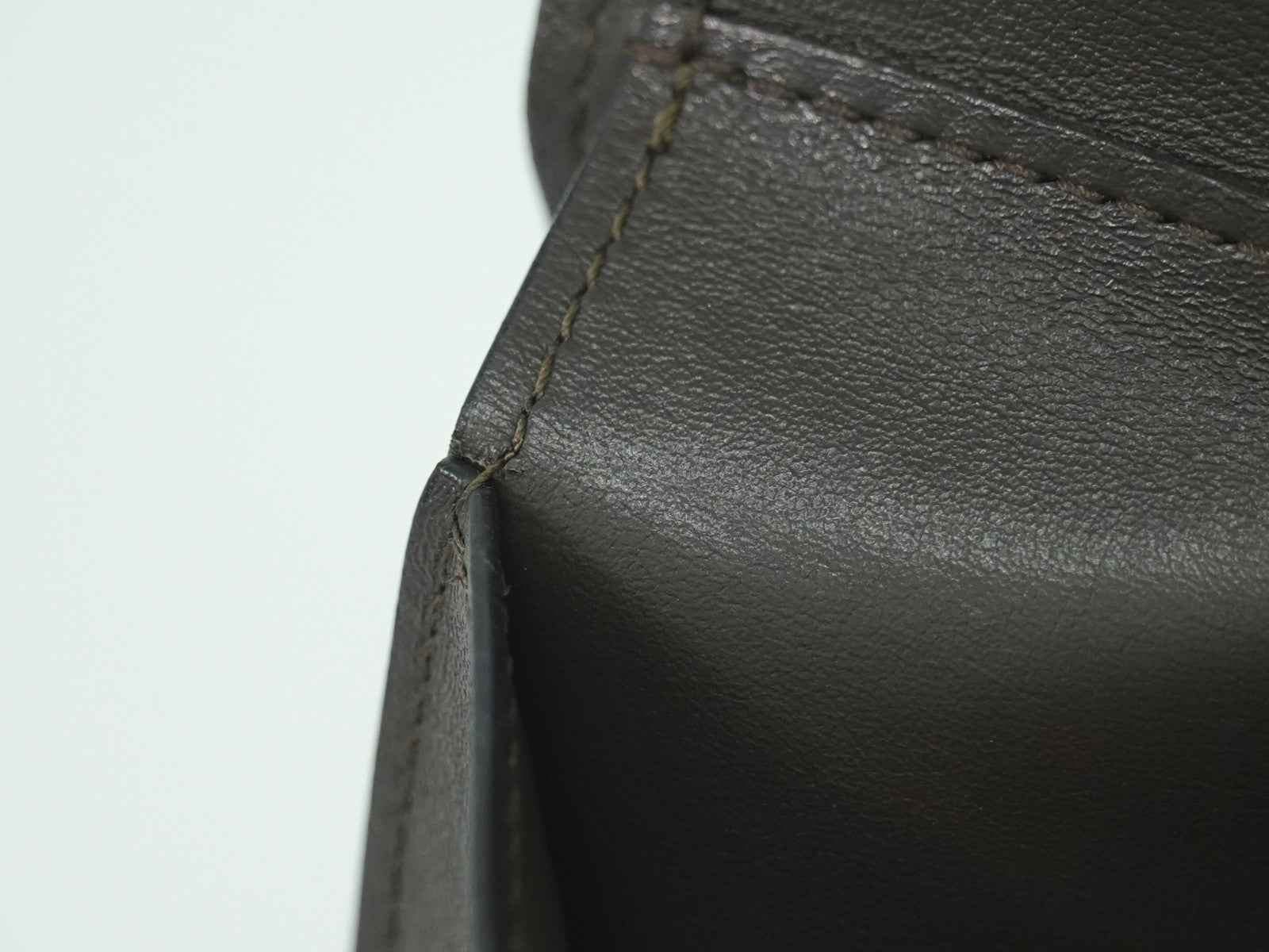 Louis Vuitton Capucines Compact wallet Leather, BEIGE, LEATHER, Wallets