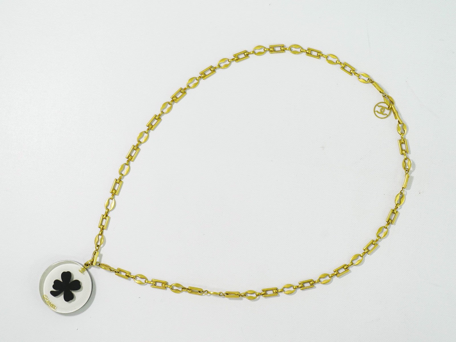 Chanel Trèfle CC Necklace Plastic and Gold plated, GOLD, GOLD_PLATED, Necklace