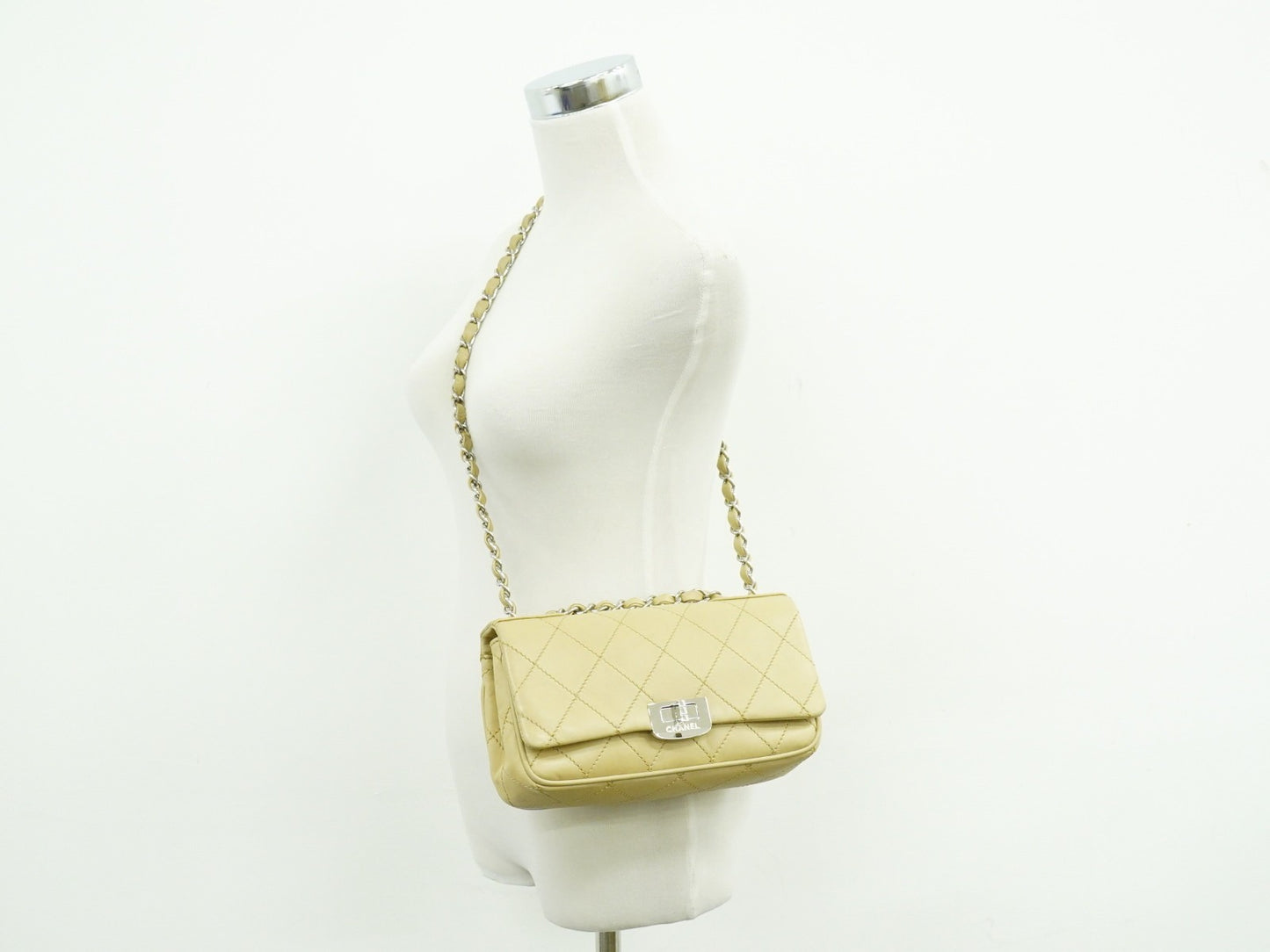 Chanel Reissue 2.55 Flap Bag Quilted Lambskin, BEIGE, LEATHER, Shoulder bag