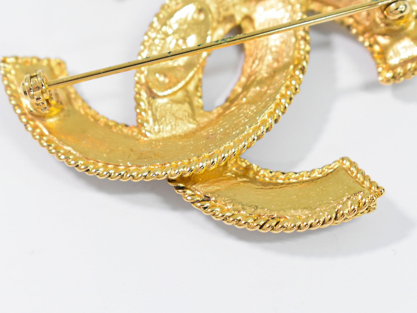 Chanel CC Brooch Metal, GOLD, GOLD_PLATED, Brooch