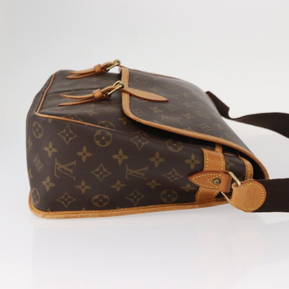 Louis Vuitton Sac Gibeciere Messenger Bag Monogram Canvas, BROWN, CANVAS, Shoulder bag