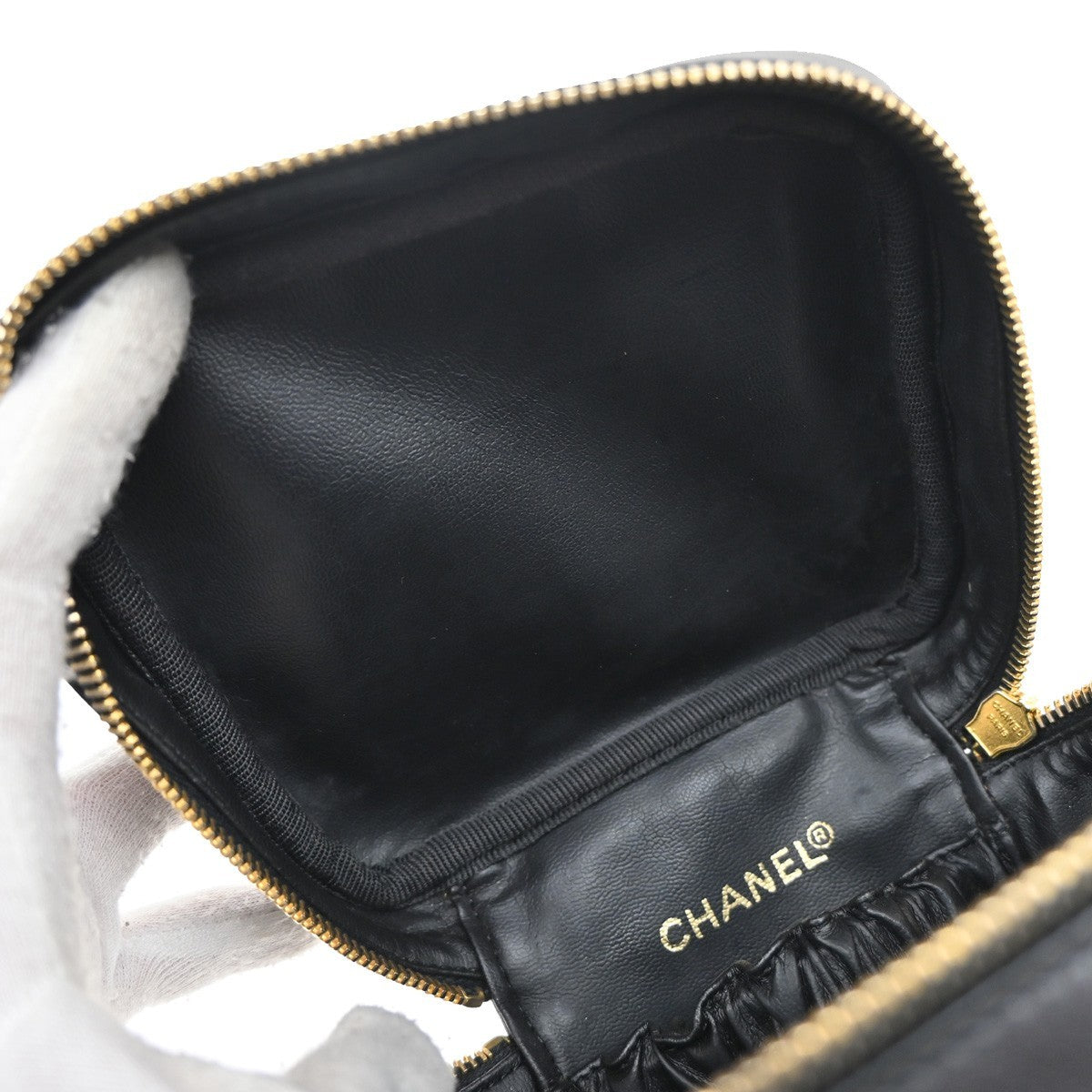 Chanel Vintage Cosmetic Case Leather, BLACK, LEATHER, Handbag