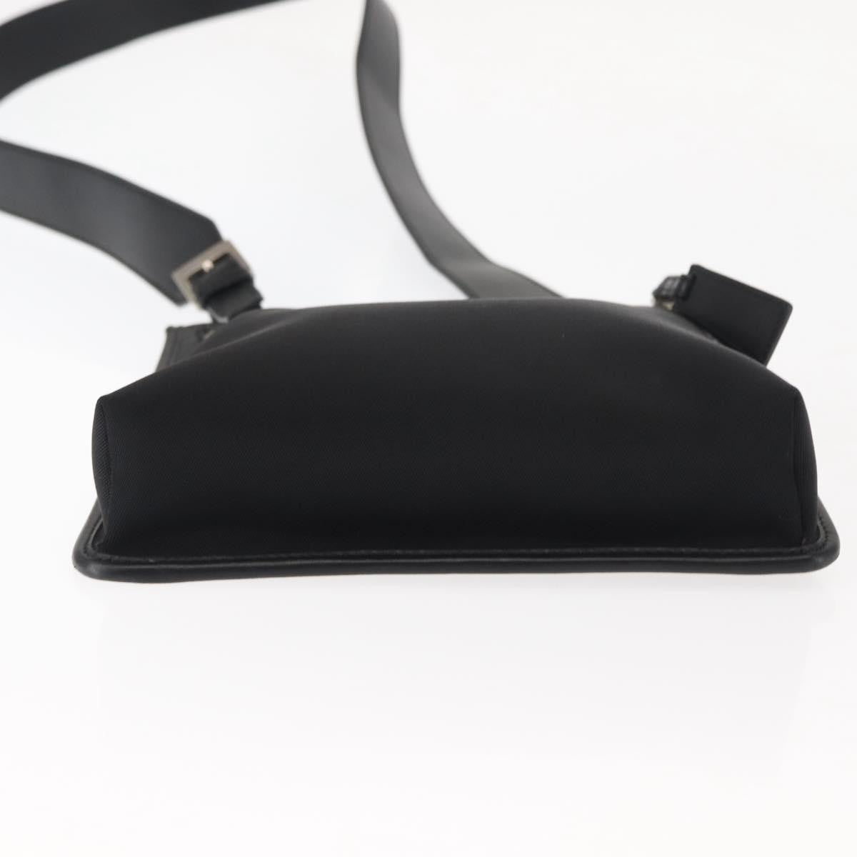 Gucci Vintage Flat Messenger Bag Nylon and Leather, BLACK, NYLON, Shoulder bag