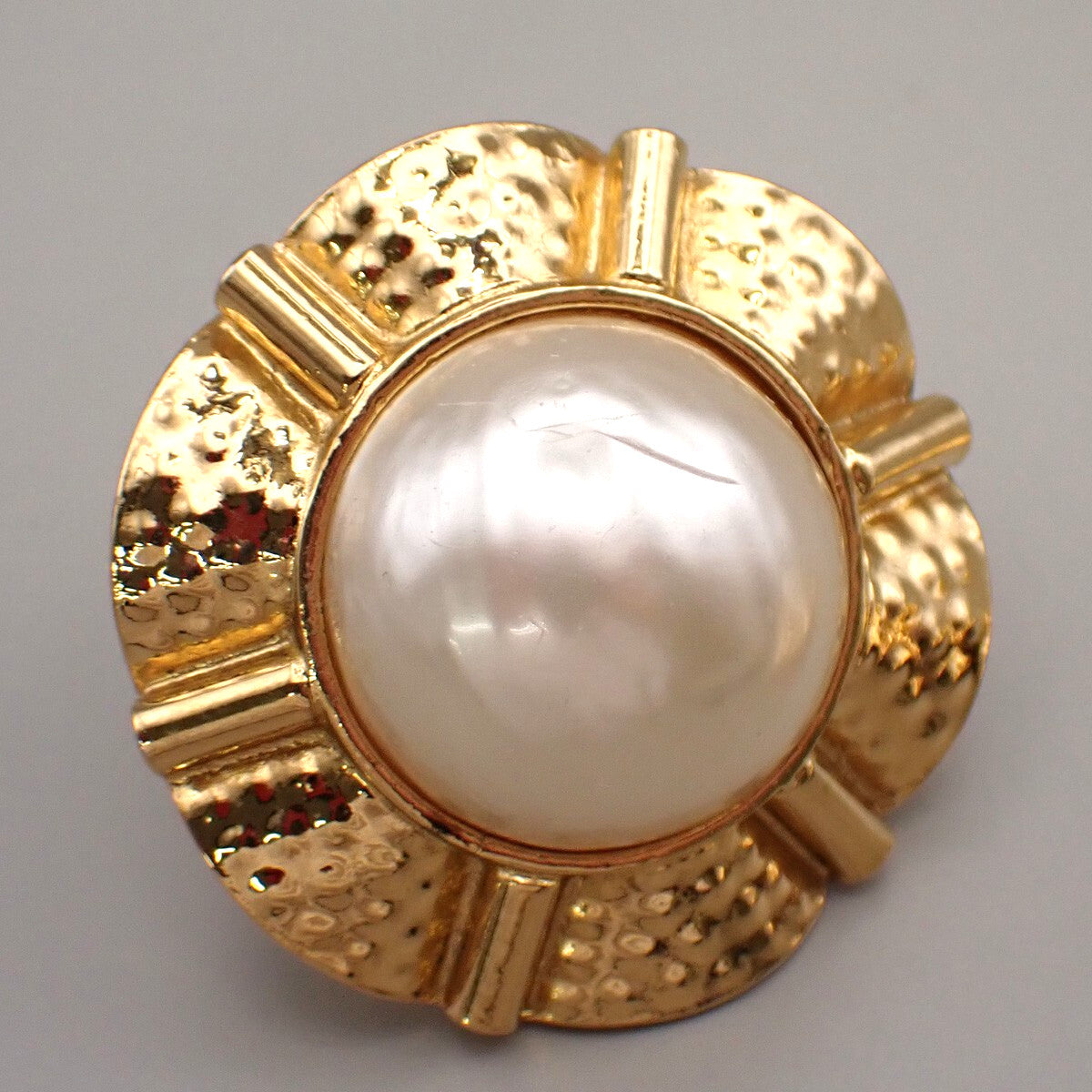 Chanel Vintage Clip-On Earrings Metal with Faux Pearl, Gold, Gold Plated, Earrings