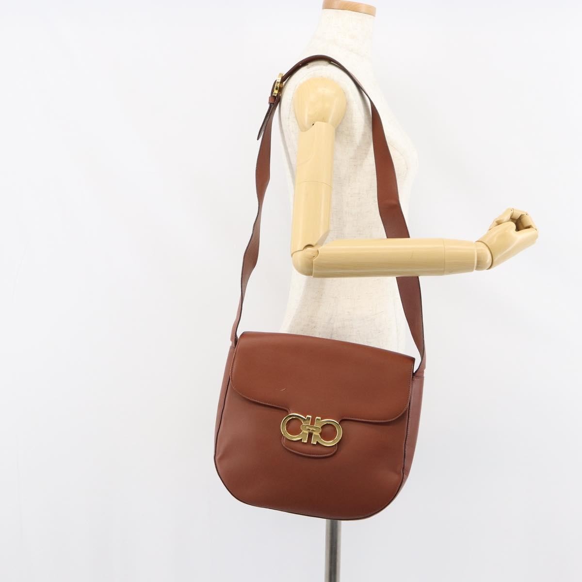 Salvatore Ferragamo Gancini Shoulder Bag Leather, BROWN, LEATHER, Shoulder bag