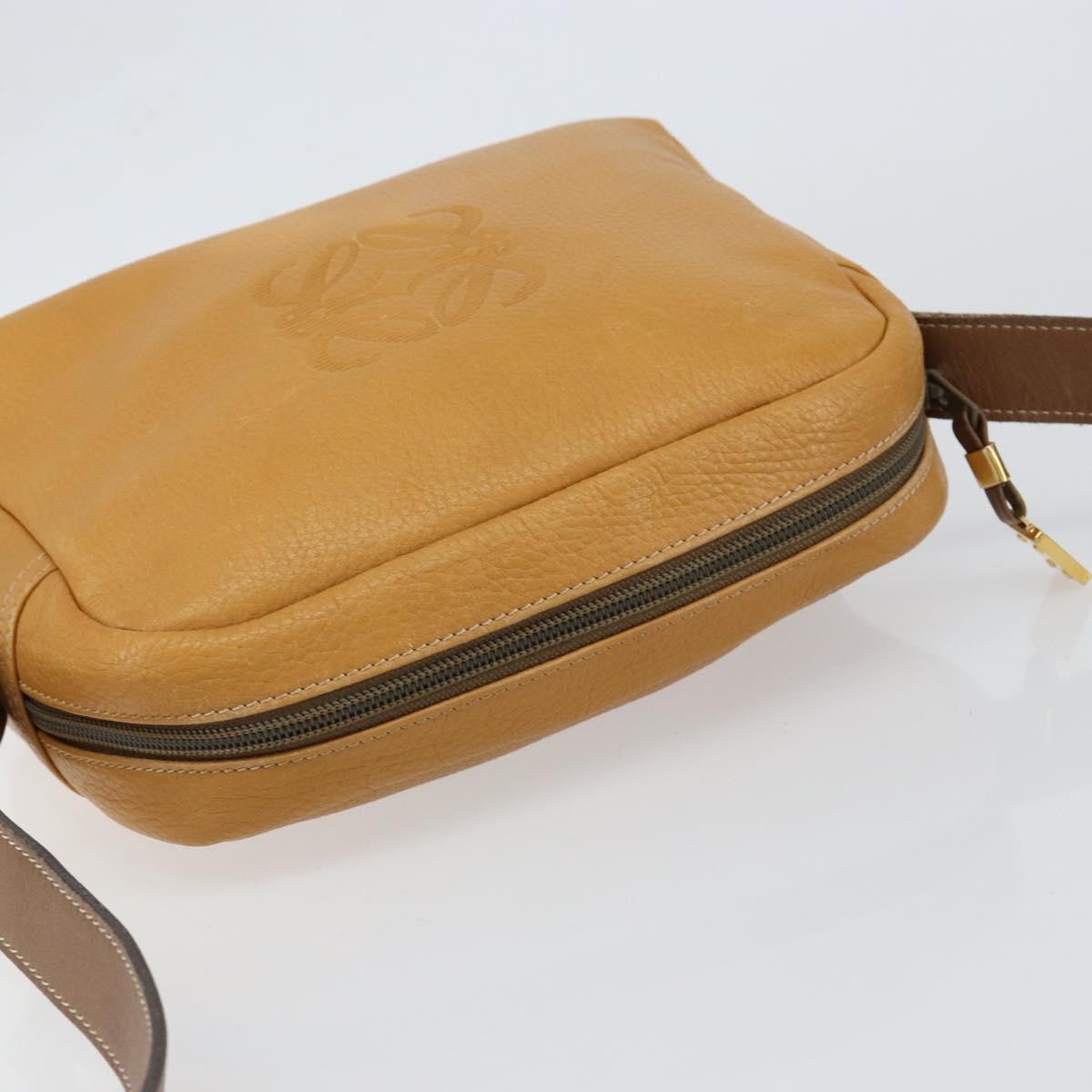 Loewe Anagram Shoulder Bag Leather, BROWN, LEATHER, Shoulder bag