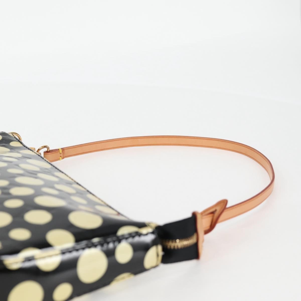 Louis Vuitton Pochette Accessoires Yayoi Kusama Painted Dots Monogram vernis, BLACK, PATENT_LEATHER, Clutche & pouche
