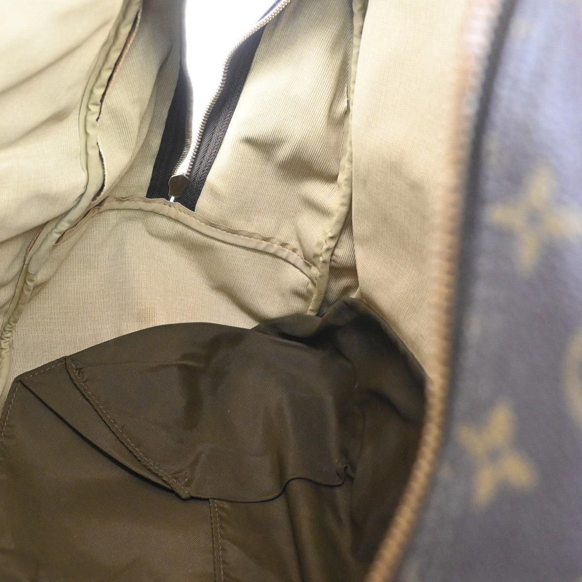 Louis Vuitton Evasion Travel Bag Monogram Canvas, BROWN, LEATHER, Travel bag