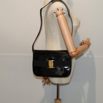 Salvatore Ferragamo Vala Shoulder Bag Patent Leather, BLACK, PATENT_LEATHER, Shoulder bag