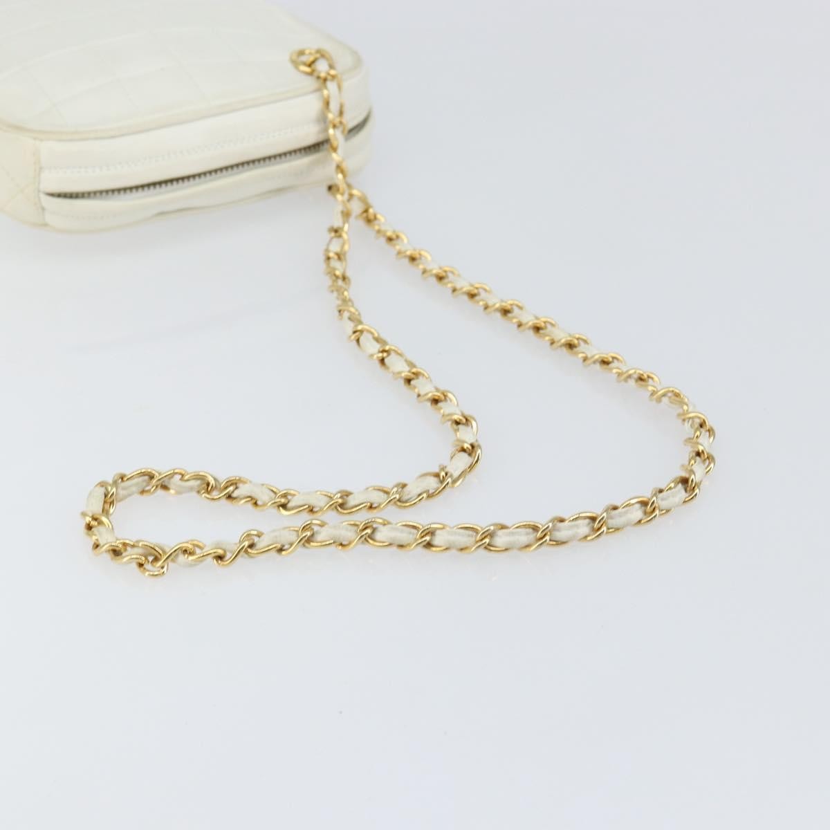 Chanel Vintage Diamond Tassel Crossbody Quilted Lambskin, WHITE, LEATHER, Clutche & pouche