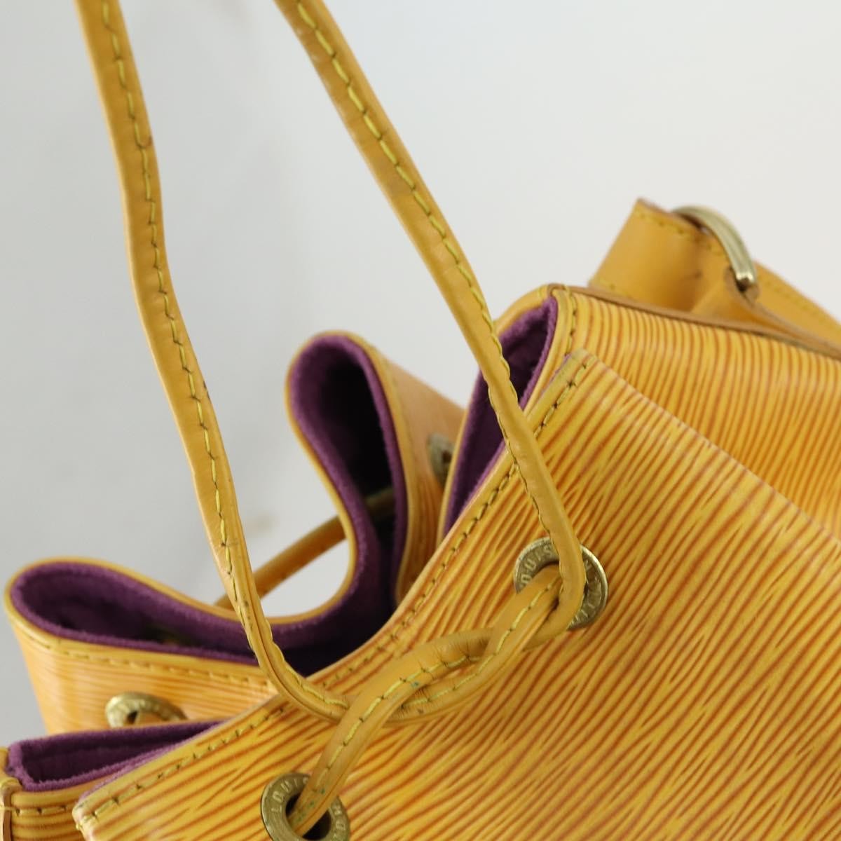 Louis Vuitton Noe Handbag Epi leather, YELLOW, LEATHER, Shoulder bag