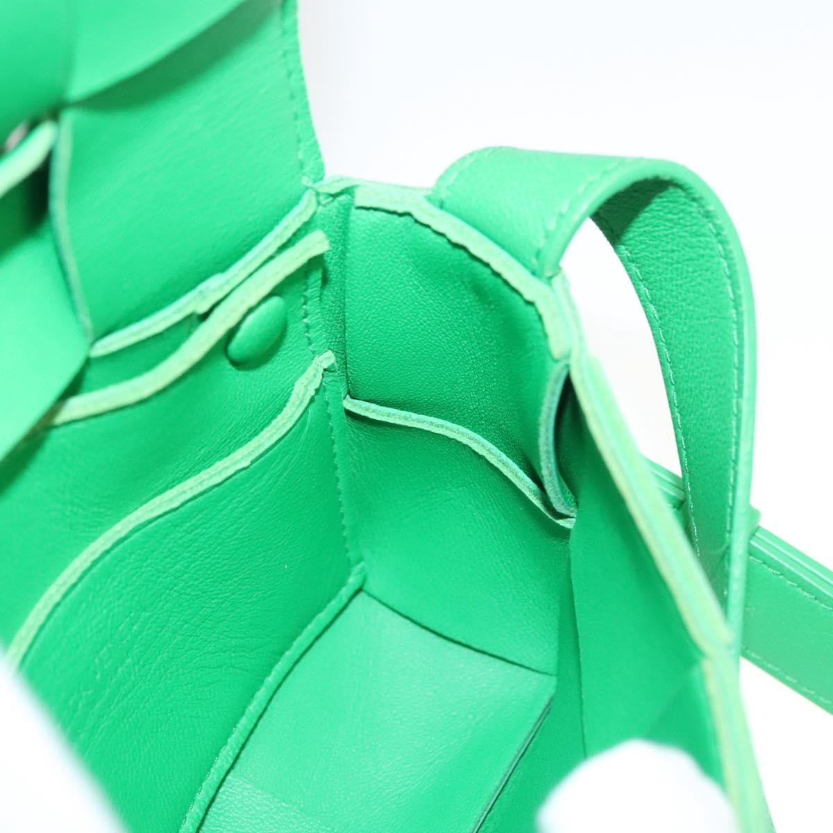 Bottega Veneta Cassette Crossbody Bag Maxi Intrecciato Leather, GREEN, LEATHER, Shoulder bag