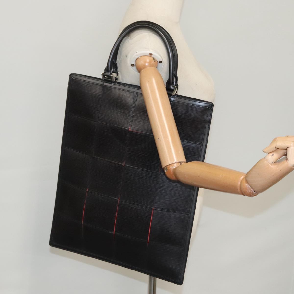 Louis Vuitton Epi Stretch Silver Fizz handbag Epi Stretch, BLACK, LEATHER, Handbag