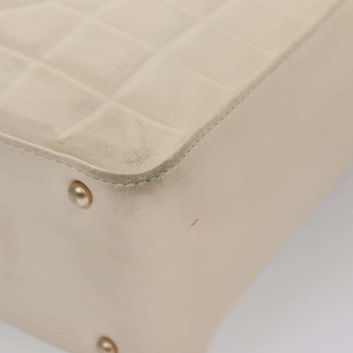 Chanel Chocolate Bar CC Shoulder Bag Quilted Leather, WHITE, LEATHER, Shoulder bag