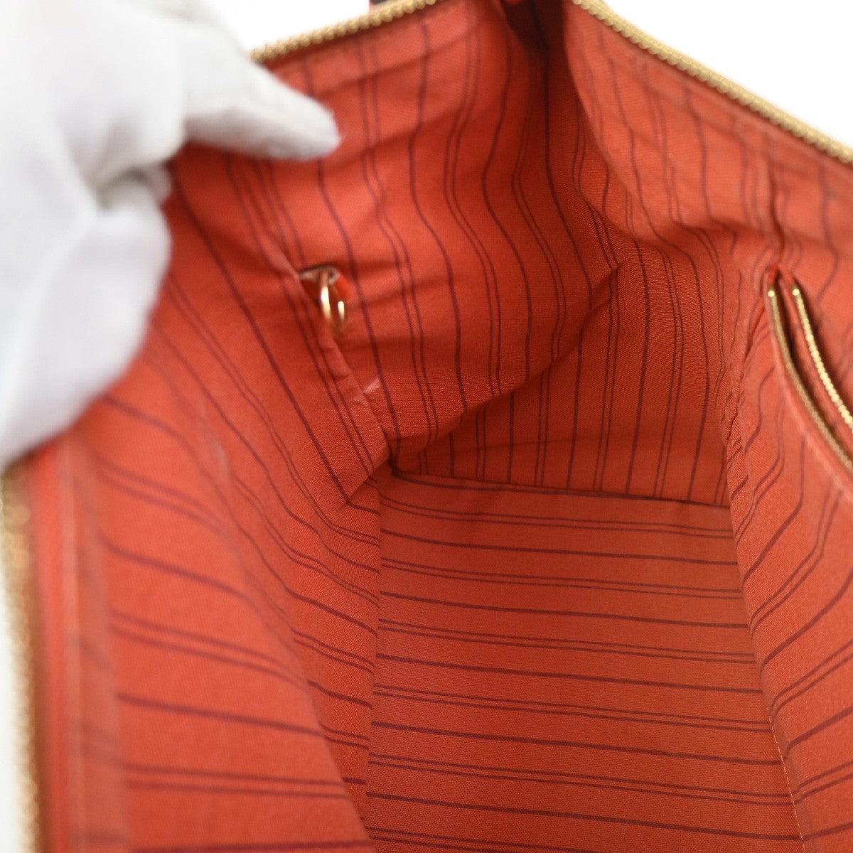 Louis Vuitton Lumineuse Handbag Monogram Empreinte Leather, RED, LEATHER, Shoulder bag