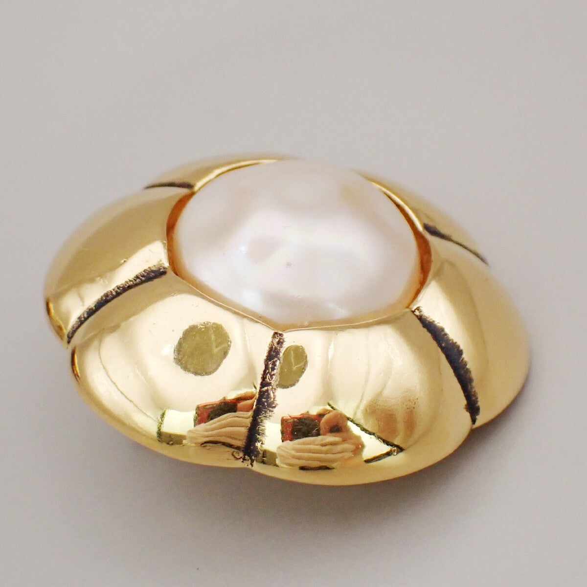 Chanel Vintage CC Flower Clip-On Earrings imitation pearls in gold plated, GOLD, GOLD_PLATED, Earrings