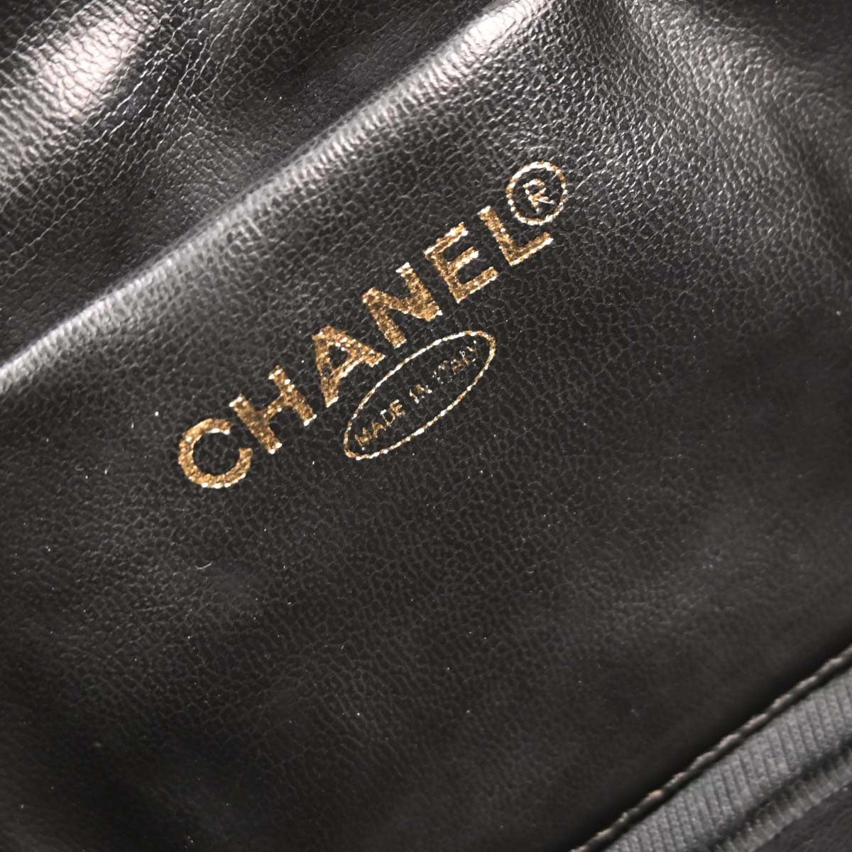 Chanel Vintage Timeless Cosmetic Case with Mirror Caviar, BLACK, LEATHER, Clutche & pouche