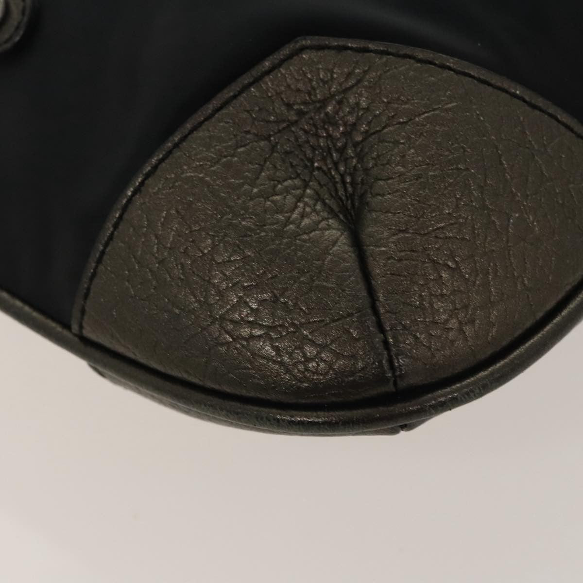 Burberry Zip Top Messenger Nylon, BLACK, NYLON, Shoulder bag